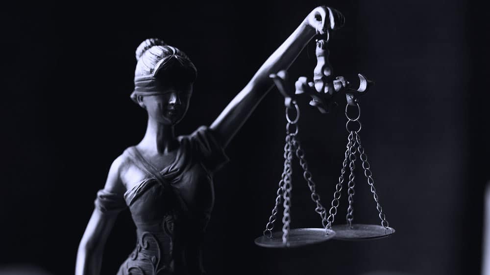 rechtzaak, tuchtzaak, berisping,waarschuwing